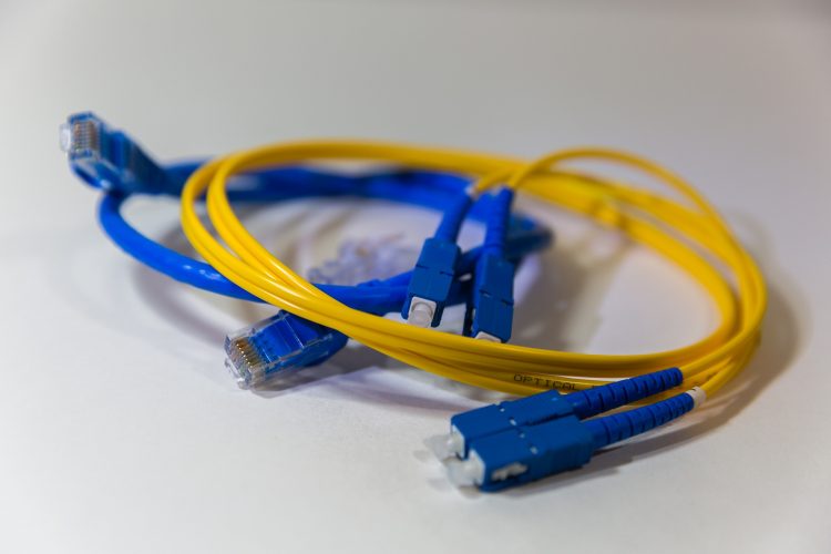 fiber-optics-2633604_1920
